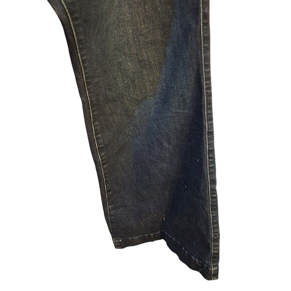 Torrid flare legged jeans - Picture 2 of 5